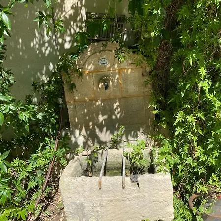Appartement Cecile - Campagne Avec Piscine Commune - Eyragues Exterior foto
